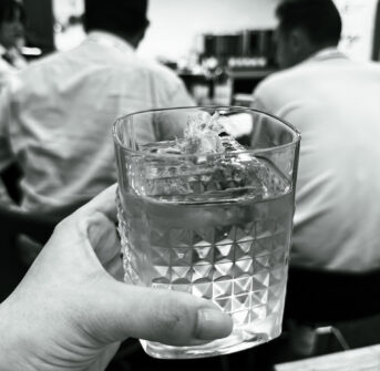 EVENT_MIXOLOGY_CONCOURS_FINALE_FERRANDI_VERRE_AMB_©maison Darroze
